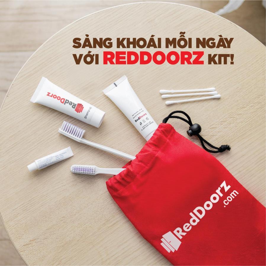 Reddoorz Near Tan Huong Market 2 Ho Či Minovo Město Exteriér fotografie